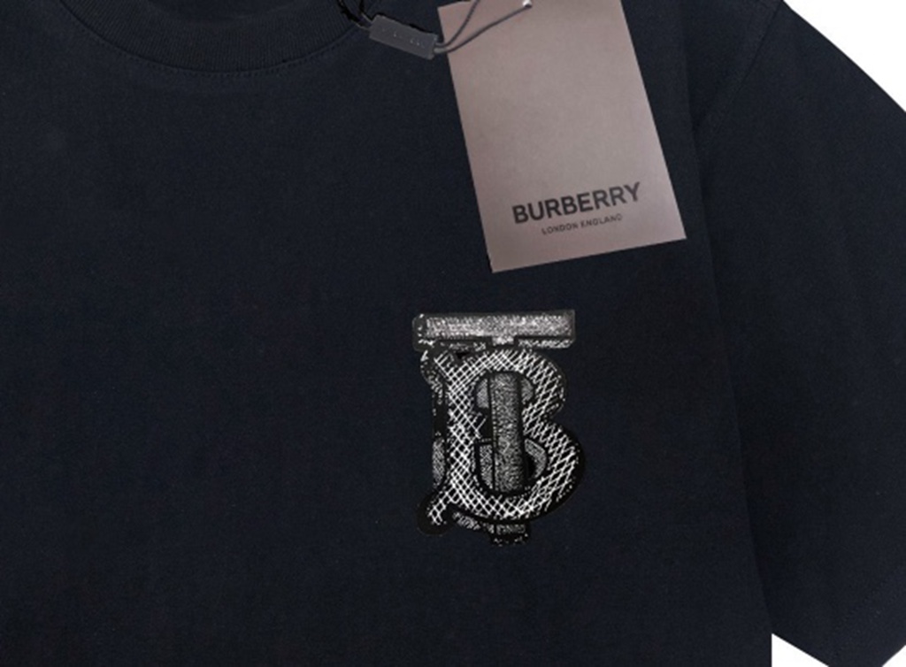 Burberr* T-shirt